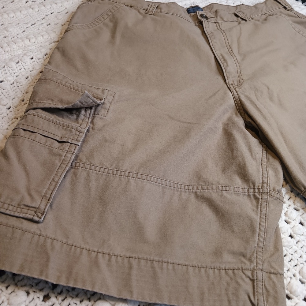 Levi Strauss Mens 40 White Tab Cargo Shorts Khaki Snap 3D Pockets Outdoor Heavy - Picture 3 of 16